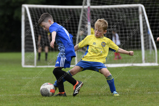 Astley & Buckshaw Juniors White vs Penwortham St Teresa's FC Black, Under 8, Football, Penwortham, UK - 20 Sep 2025