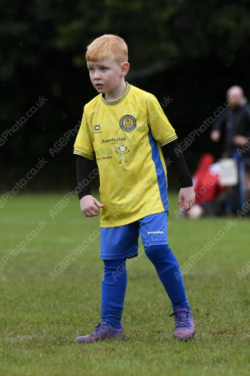Astley & Buckshaw Juniors White vs Penwortham St Teresa's FC Black, Under 8, Football, Penwortham, UK - 20 Sep 2025