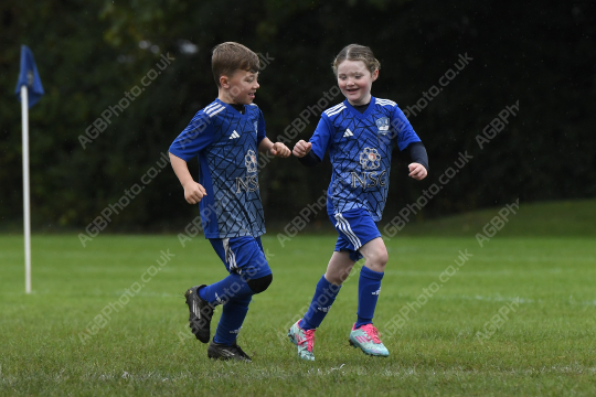 Astley & Buckshaw Juniors White vs Penwortham St Teresa's FC Black, Under 8, Football, Penwortham, UK - 20 Sep 2025