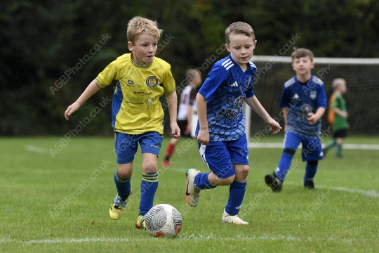 Astley & Buckshaw Juniors White vs Penwortham St Teresa's FC Black, Under 8, Football, Penwortham, UK - 20 Sep 2025