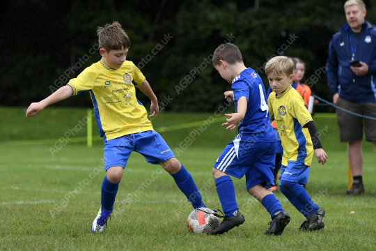Astley & Buckshaw Juniors White vs Penwortham St Teresa's FC Black, Under 8, Football, Penwortham, UK - 20 Sep 2025
