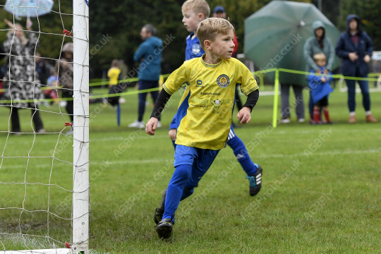 Astley & Buckshaw Juniors White vs Penwortham St Teresa's FC Black, Under 8, Football, Penwortham, UK - 20 Sep 2025