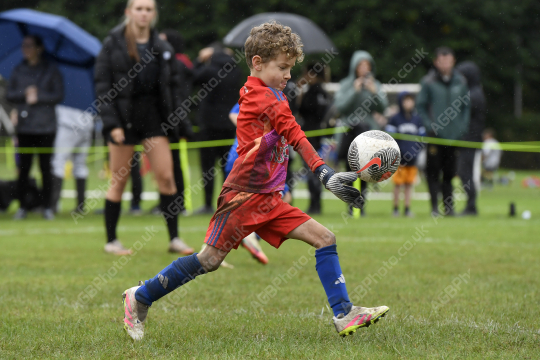 Astley & Buckshaw Juniors White vs Penwortham St Teresa's FC Black, Under 8, Football, Penwortham, UK - 20 Sep 2025
