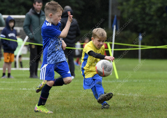 Astley & Buckshaw Juniors White vs Penwortham St Teresa's FC Black, Under 8, Football, Penwortham, UK - 20 Sep 2025