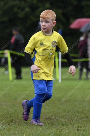 Astley & Buckshaw Juniors White vs Penwortham St Teresa's FC Black, Under 8, Football, Penwortham, UK - 20 Sep 2025