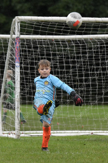 Astley & Buckshaw Juniors White vs Penwortham St Teresa's FC Black, Under 8, Football, Penwortham, UK - 20 Sep 2025