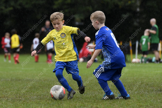 Astley & Buckshaw Juniors White vs Penwortham St Teresa's FC Black, Under 8, Football, Penwortham, UK - 20 Sep 2025