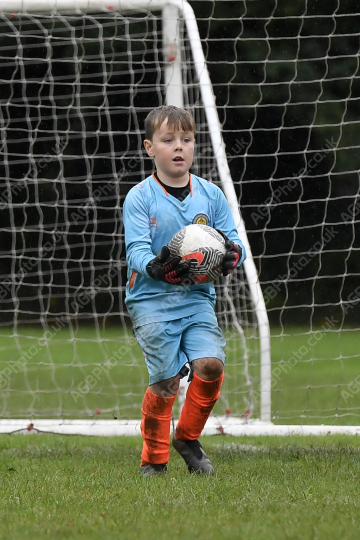 Astley & Buckshaw Juniors White vs Penwortham St Teresa's FC Black, Under 8, Football, Penwortham, UK - 20 Sep 2025