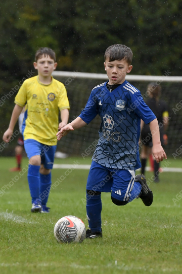 Astley & Buckshaw Juniors White vs Penwortham St Teresa's FC Black, Under 8, Football, Penwortham, UK - 20 Sep 2025