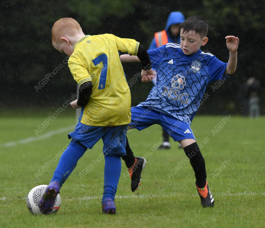 Astley & Buckshaw Juniors White vs Penwortham St Teresa's FC Black, Under 8, Football, Penwortham, UK - 20 Sep 2025
