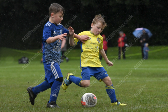 Astley & Buckshaw Juniors White vs Penwortham St Teresa's FC Black, Under 8, Football, Penwortham, UK - 20 Sep 2025