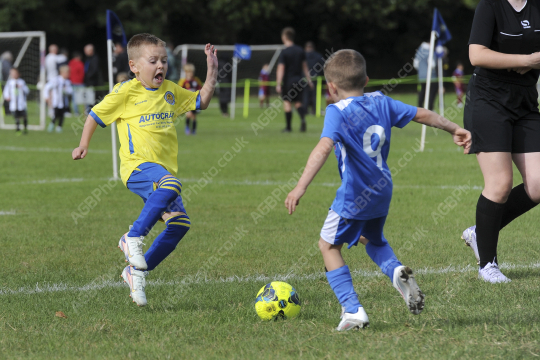 Penwortham St Teresa's FC Blue vs Bamber Bridge United Blue, Under 7, Football, Penwortham, UK - 13 Sep 2025