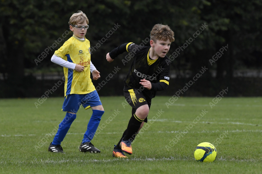Penwortham St Teresa's FC Red vs Springfields Black, Under 8, Football, Penwortham, UK - 18 Oct 2025