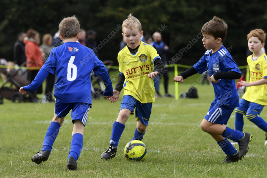 Penwortham St Teresa's FC White vs Astley & Buckshaw Juniors Blue, Under 7, Football, Penwortham, UK - 27 Sep 2025