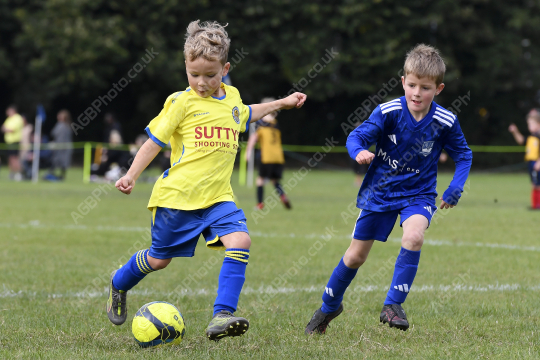 Penwortham St Teresa's FC White vs Astley & Buckshaw Juniors Blue, Under 7, Football, Penwortham, UK - 27 Sep 2025