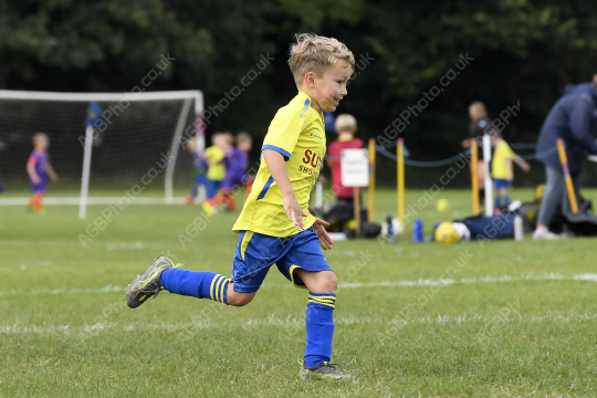 Penwortham St Teresa's FC White vs Astley & Buckshaw Juniors Blue, Under 7, Football, Penwortham, UK - 27 Sep 2025
