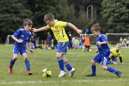 Penwortham St Teresa's FC White vs Astley & Buckshaw Juniors Blue, Under 7, Football, Penwortham, UK - 27 Sep 2025