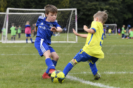 Penwortham St Teresa's FC White vs Astley & Buckshaw Juniors Blue, Under 7, Football, Penwortham, UK - 27 Sep 2025