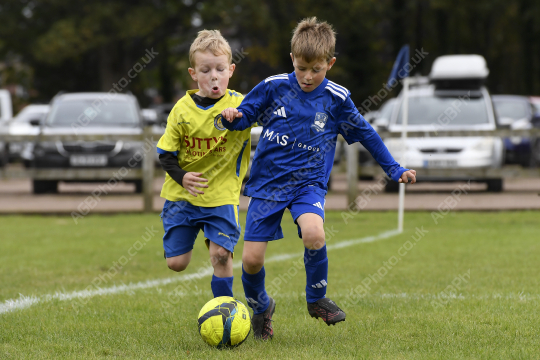 Penwortham St Teresa's FC White vs Astley & Buckshaw Juniors Blue, Under 7, Football, Penwortham, UK - 27 Sep 2025