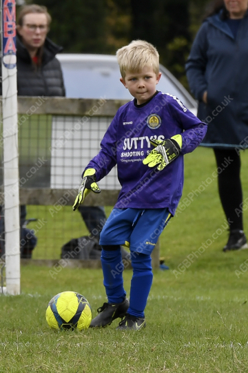 Penwortham St Teresa's FC White vs Astley & Buckshaw Juniors Blue, Under 7, Football, Penwortham, UK - 27 Sep 2025