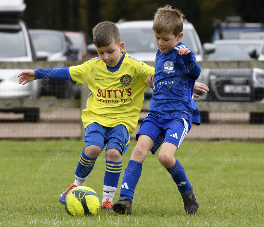 Penwortham St Teresa's FC White vs Astley & Buckshaw Juniors Blue, Under 7, Football, Penwortham, UK - 27 Sep 2025