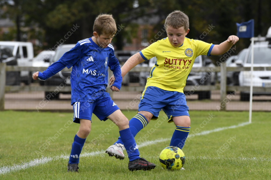 Penwortham St Teresa's FC White vs Astley & Buckshaw Juniors Blue, Under 7, Football, Penwortham, UK - 27 Sep 2025