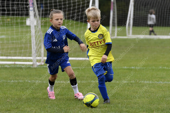 Penwortham St Teresas FC White vs Astley & Buckshaw Juniors Blue (91)