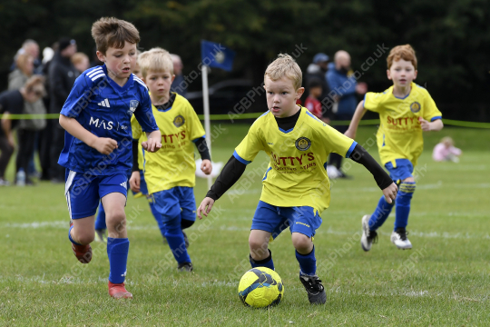 Penwortham St Teresa's FC White vs Astley & Buckshaw Juniors Blue, Under 7, Football, Penwortham, UK - 27 Sep 2025