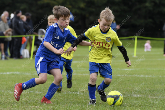 Penwortham St Teresa's FC White vs Astley & Buckshaw Juniors Blue, Under 7, Football, Penwortham, UK - 27 Sep 2025