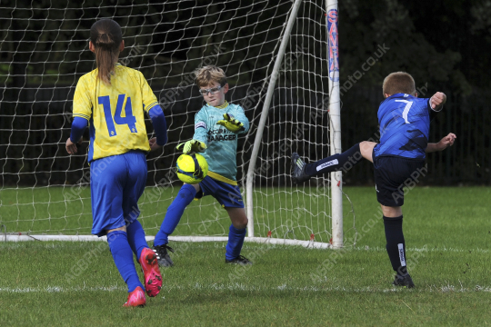 Sir Tom Finney FC Blue vs Penwortham St Teresa's FC Blue, Under 8, Football, Penwortham, UK - 13 Sep 2025