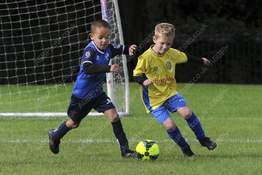 Sir Tom Finney FC Blue vs Penwortham St Teresa's FC Blue, Under 8, Football, Penwortham, UK - 13 Sep 2025