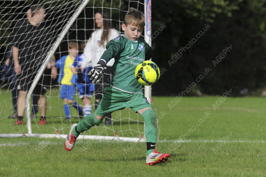 Sir Tom Finney FC Blue vs Penwortham St Teresa's FC Blue, Under 8, Football, Penwortham, UK - 13 Sep 2025
