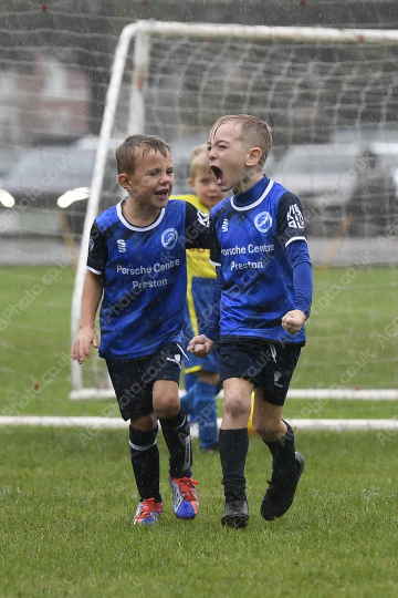 Sir Tom Finney FC Blue vs Penwortham St Teresa's FC White, Under 7, Football, Penwortham, UK - 20 Sep 2025