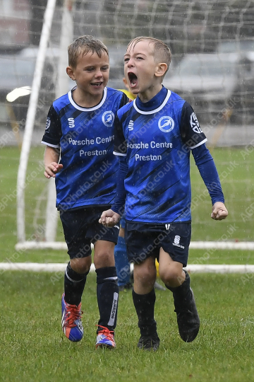 Sir Tom Finney FC Blue vs Penwortham St Teresa's FC White, Under 7, Football, Penwortham, UK - 20 Sep 2025