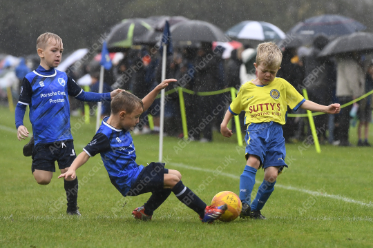 Sir Tom Finney FC Blue vs Penwortham St Teresa's FC White, Under 7, Football, Penwortham, UK - 20 Sep 2025