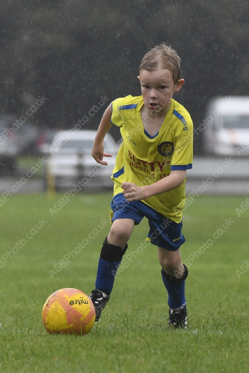Sir Tom Finney FC Blue vs Penwortham St Teresa's FC White, Under 7, Football, Penwortham, UK - 20 Sep 2025