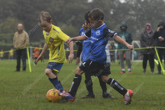 Sir Tom Finney FC Blue vs Penwortham St Teresa's FC White, Under 7, Football, Penwortham, UK - 20 Sep 2025