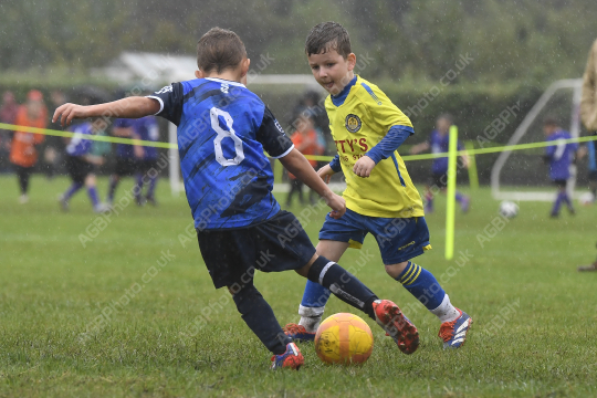 Sir Tom Finney FC Blue vs Penwortham St Teresa's FC White, Under 7, Football, Penwortham, UK - 20 Sep 2025