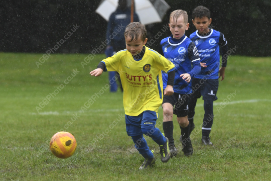 Sir Tom Finney FC Blue vs Penwortham St Teresa's FC White, Under 7, Football, Penwortham, UK - 20 Sep 2025